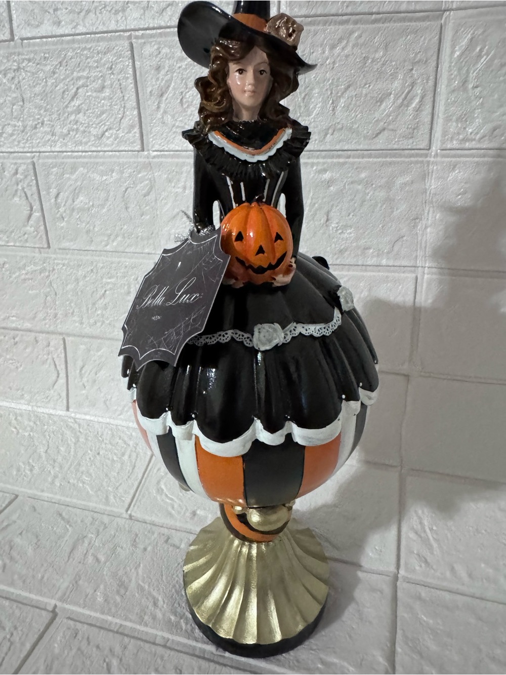 NWT-🧡🖤NWT Bella Lux Orange & Black Pedestal Pumpkin Witch